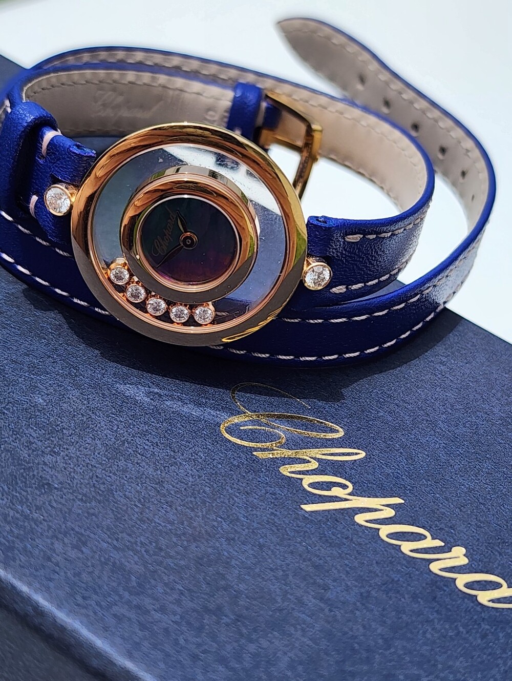 Chopard 18kt Happy Diamonds Icons Watch Pearl Face